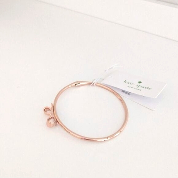 Kate Spade Rose Gold Skinny Mini Bow Bangle NWT! - Picture 1 of 3